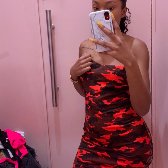 Red Camo Print Mini Dress - Picture 5 of 5